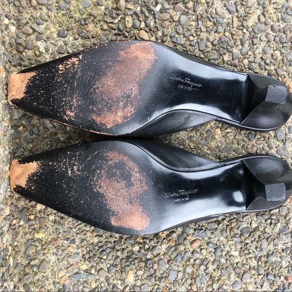 Salvatore Ferragamo Vintage Black Heels 10B - Picture 5 of 5